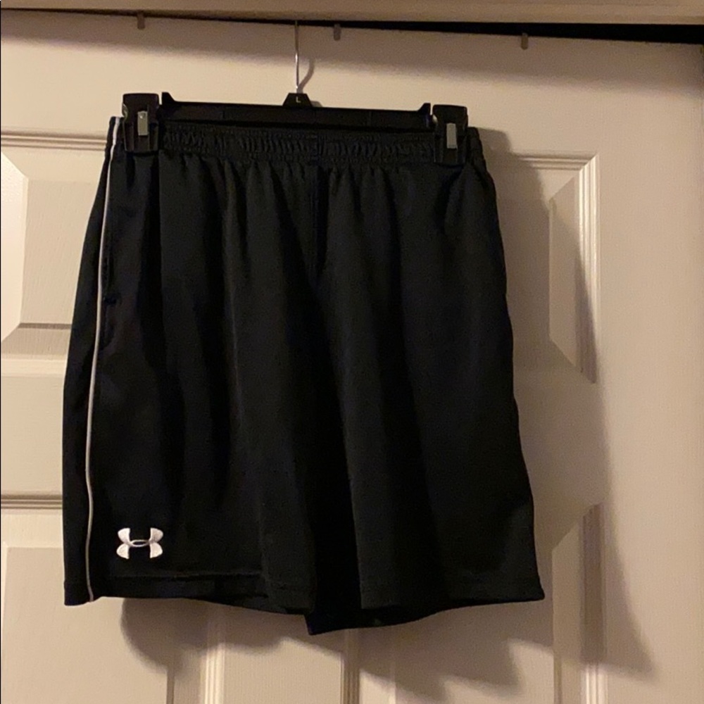 Under Armour Boys shorts, size medium, black